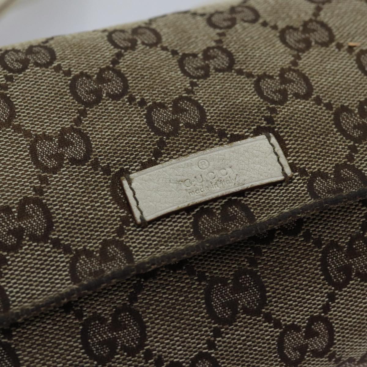 GUCCI GG Canvas Body Bag Beige 146304 yk12616