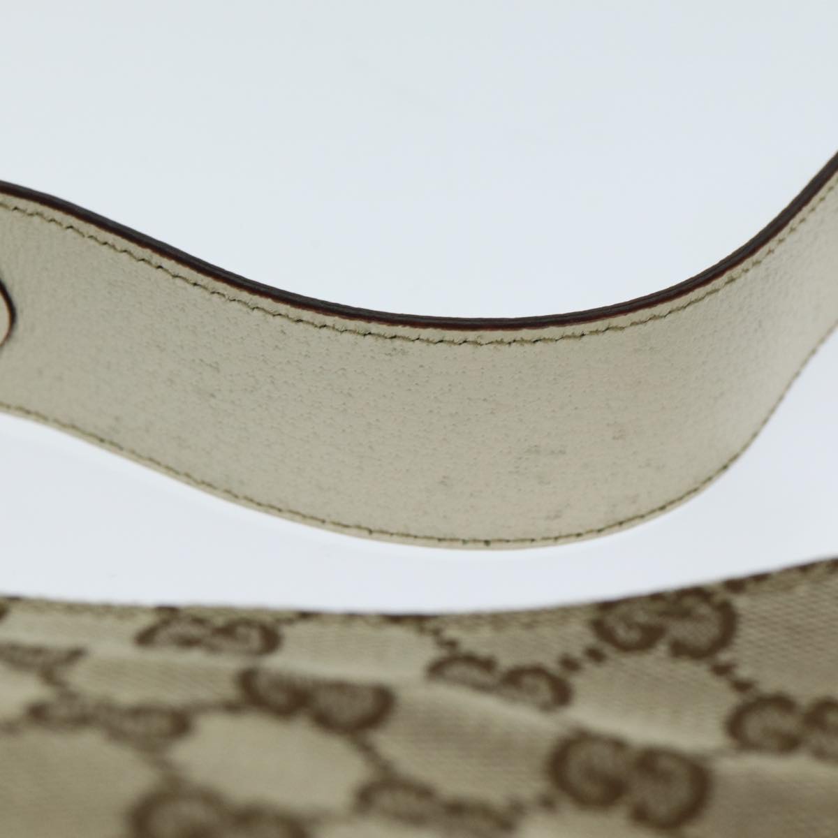 GUCCI GG Canvas Horsebit Shoulder Bag Beige yk13500