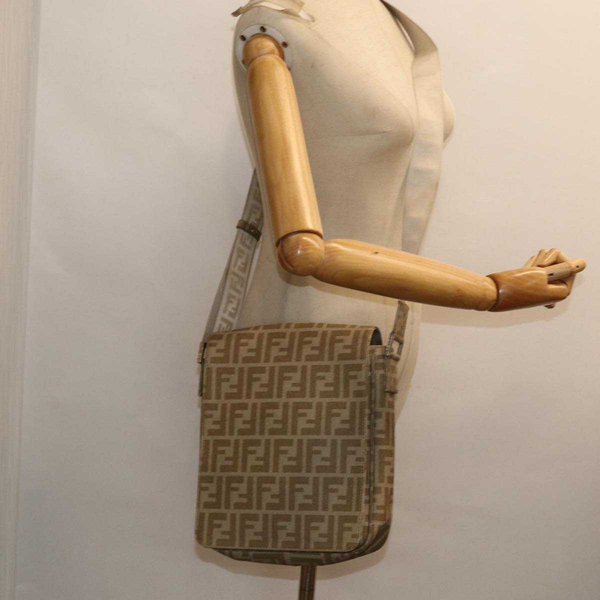 FENDI Zucca Canvas Shoulder Bag Beige yk13683