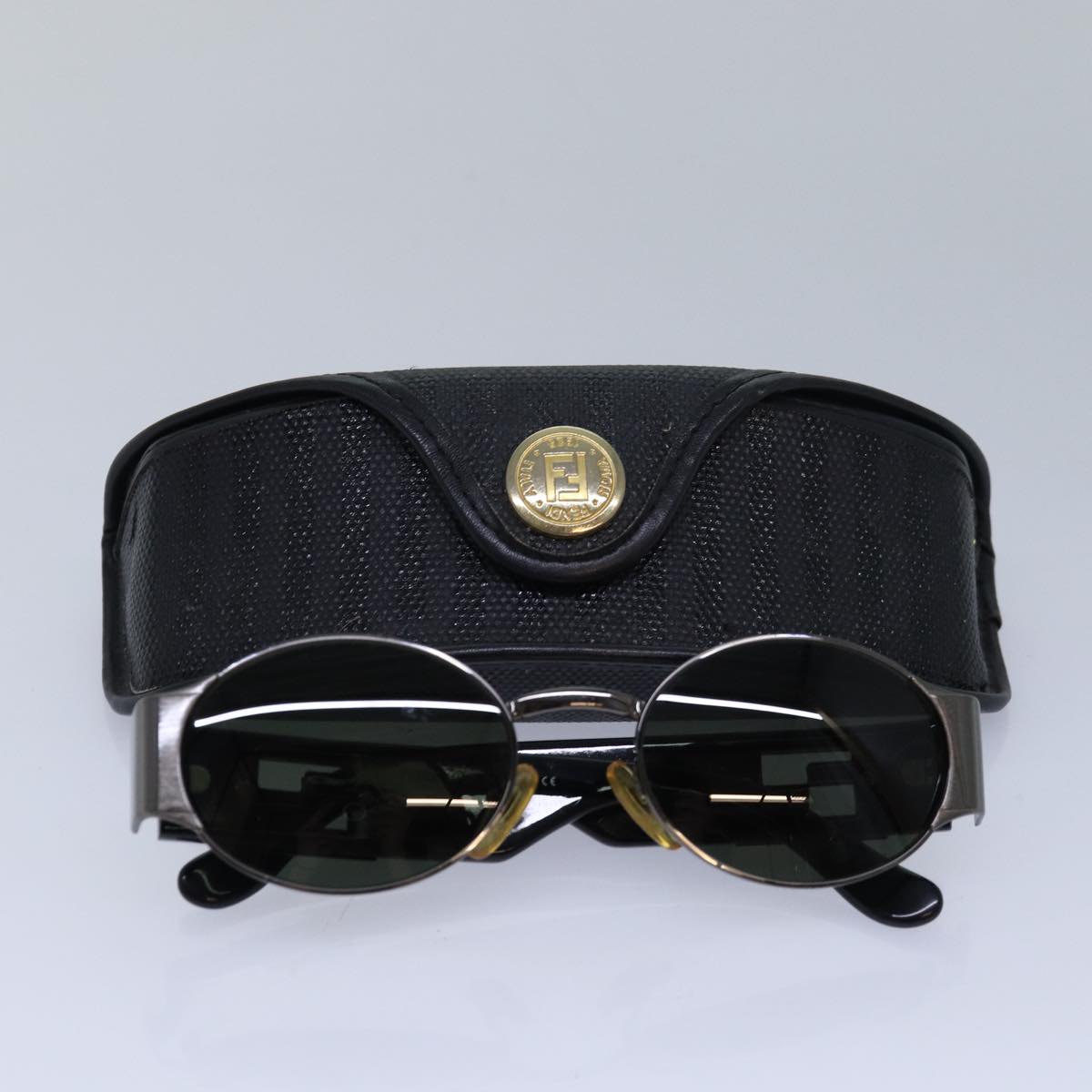 FENDI Sunglasses Black yk13786