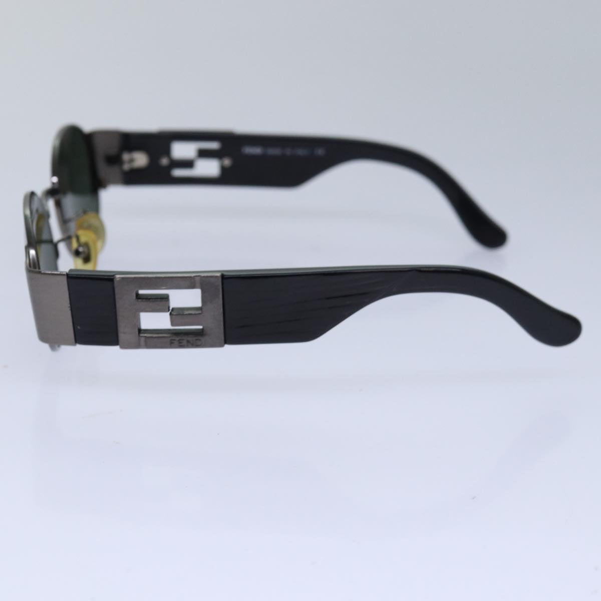 FENDI Sunglasses Black yk13786
