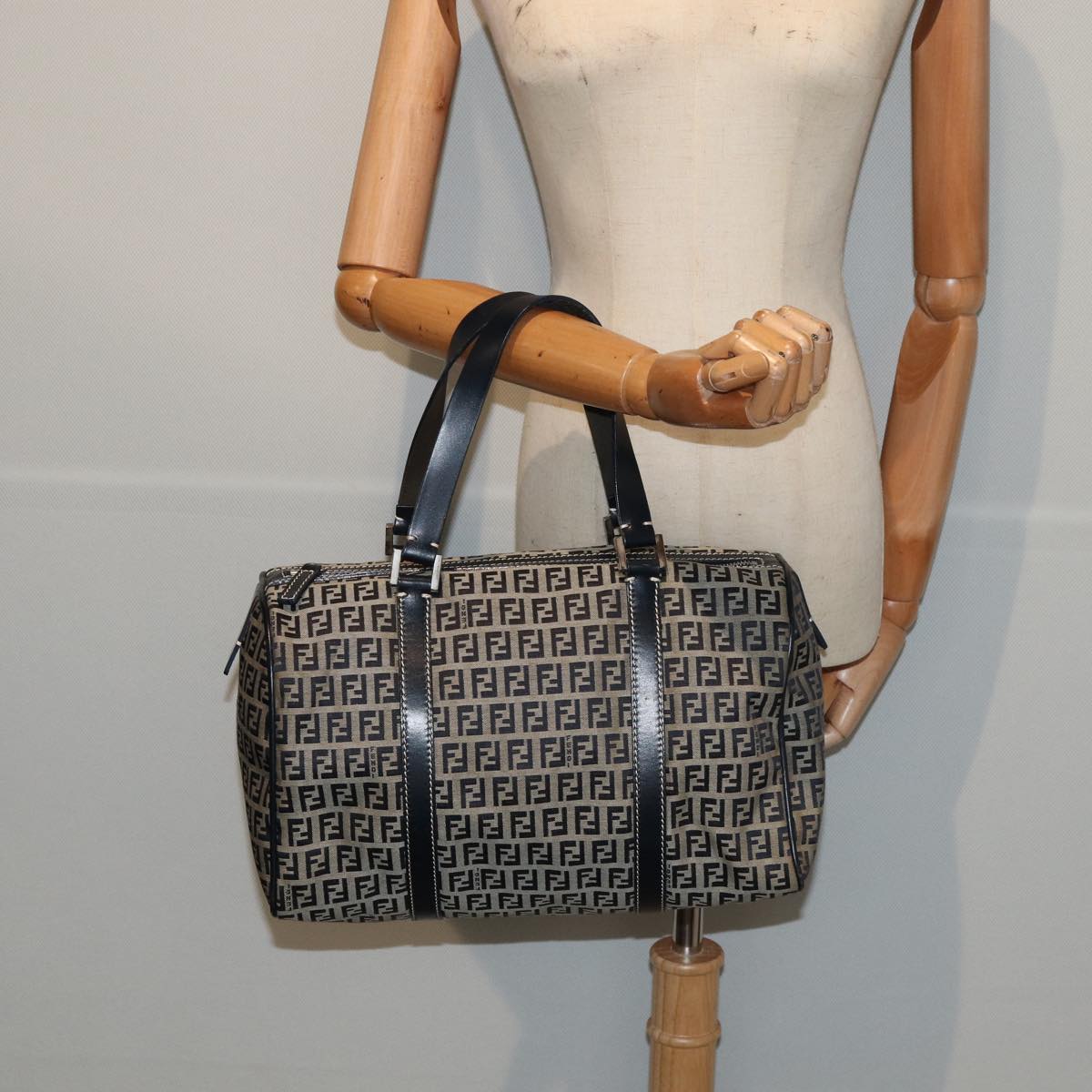 FENDI Zucchino Canvas Hand Bag Navy yk13932