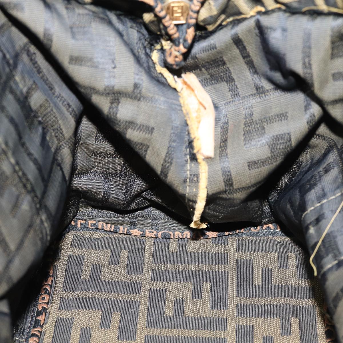 FENDI Zucca Canvas Hand Bag Brown Black yk14062