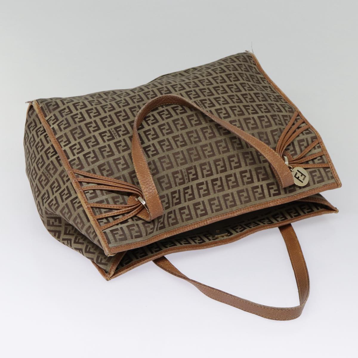 FENDI Zucchino Canvas Tote Bag Beige Gold yk14729