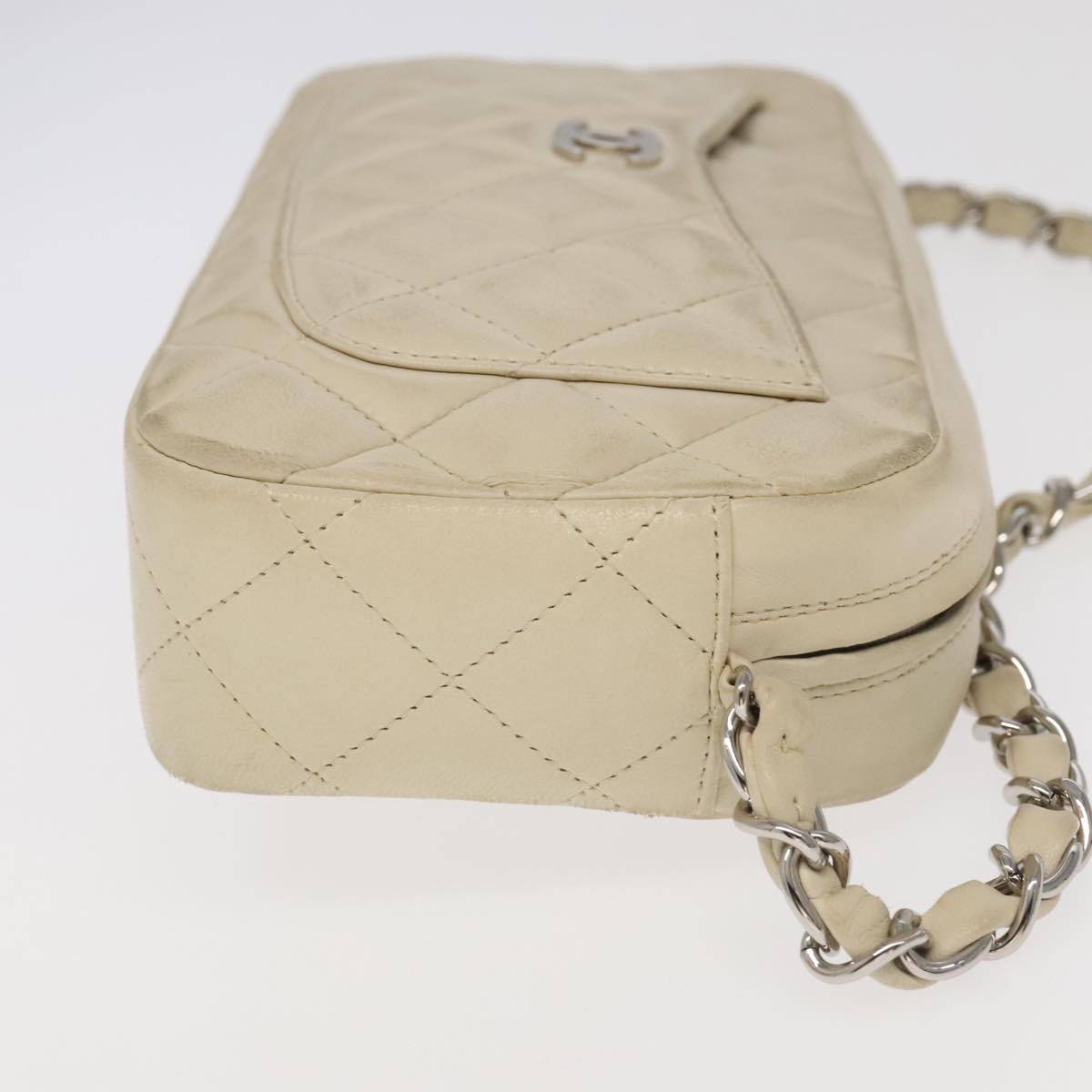 CHANEL Matelasse Chain Hand Bag Lamb Skin White Silver CC yk15902
