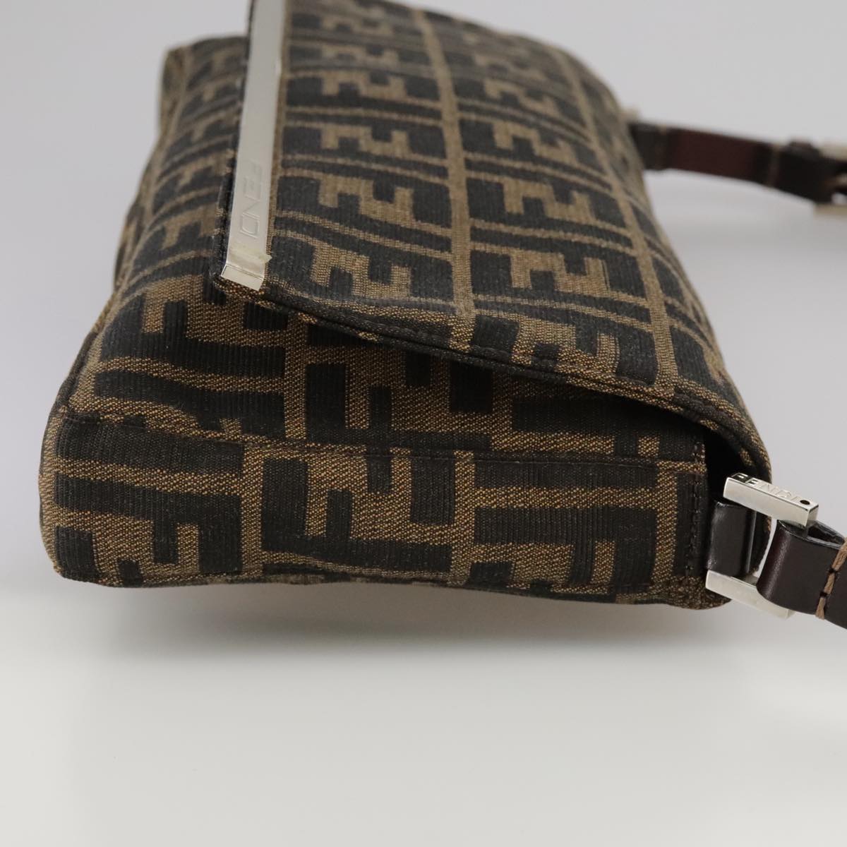 FENDI Zucca Canvas Hand Bag Brown Black yk16512