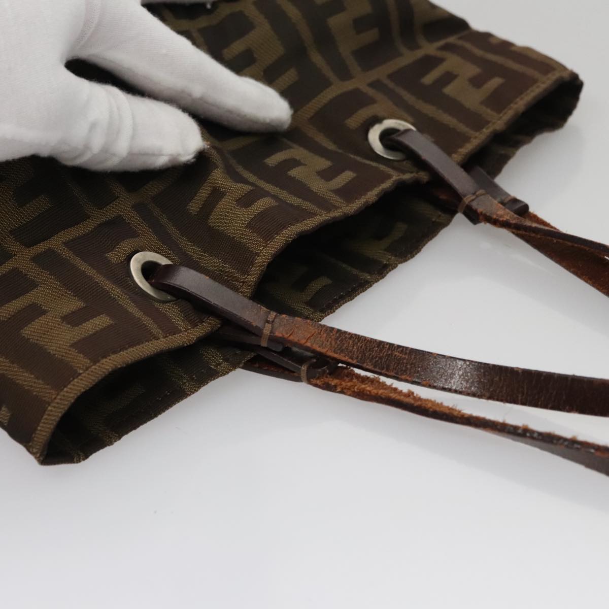 FENDI Zucca Canvas Hand Bag Brown Black yk16907