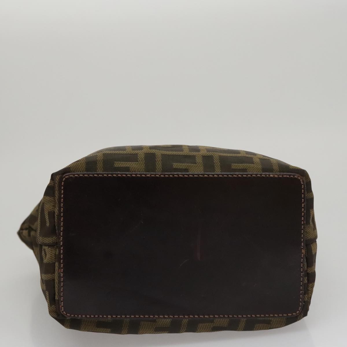 FENDI Zucca Canvas Hand Bag Brown Black yk16907