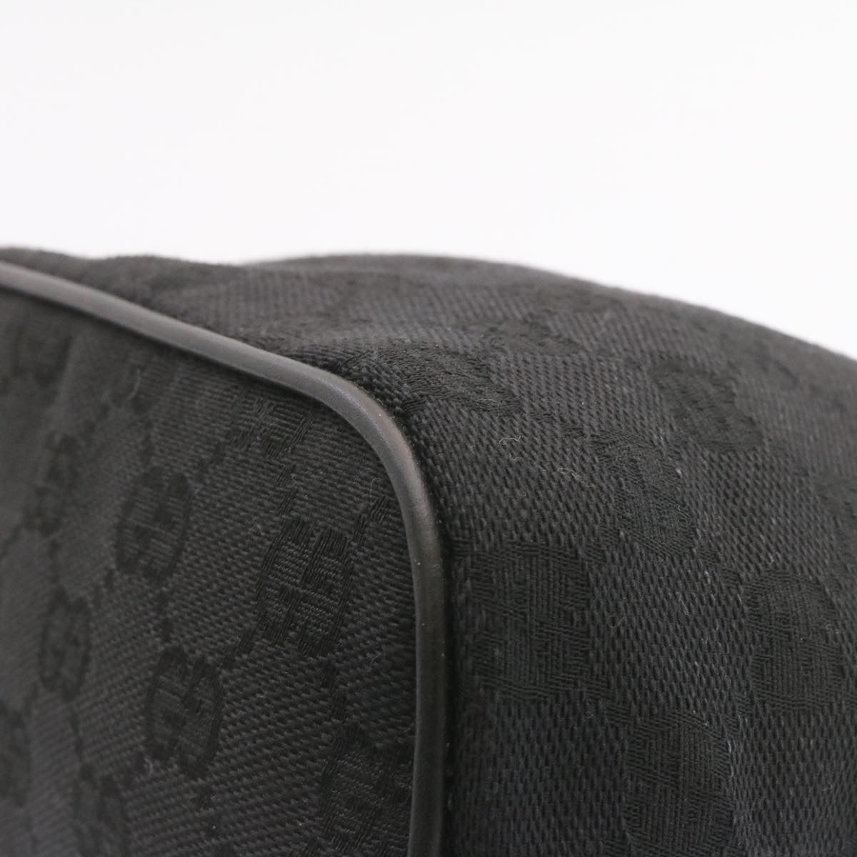 GUCCI GG Canvas Accessory Pouch Black yk2108