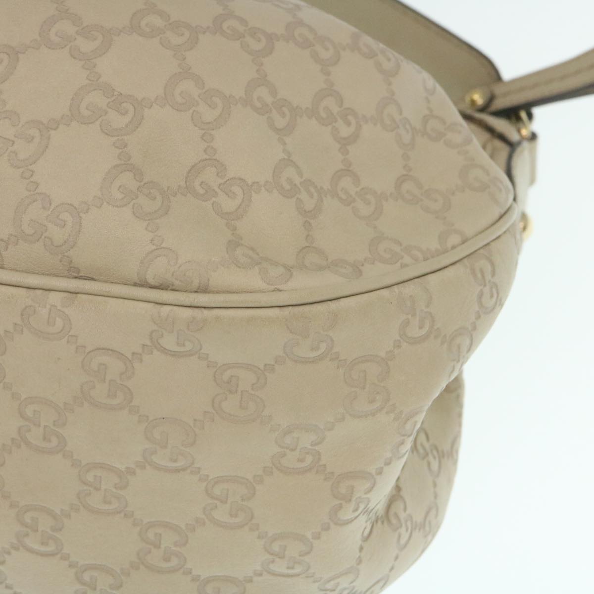 GUCCI Guccissima Shoulder Bag Leather White yk4024