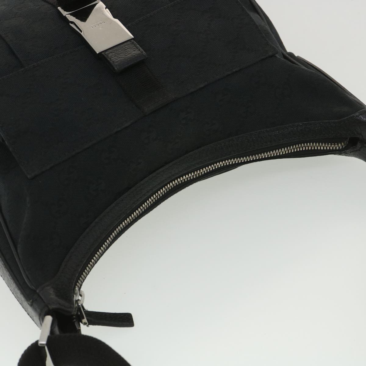GUCCI GG Canvas Shoulder Bag Black 131211 yk6108