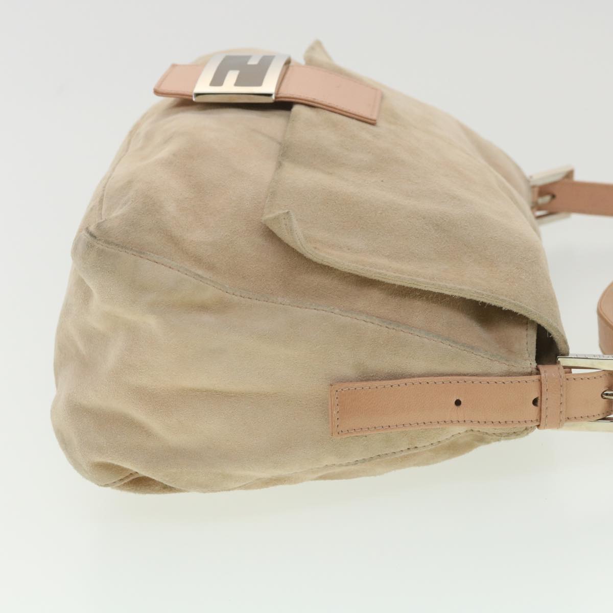 FENDI Mamma Baguette Shoulder Bag Suede Beige yk6145B