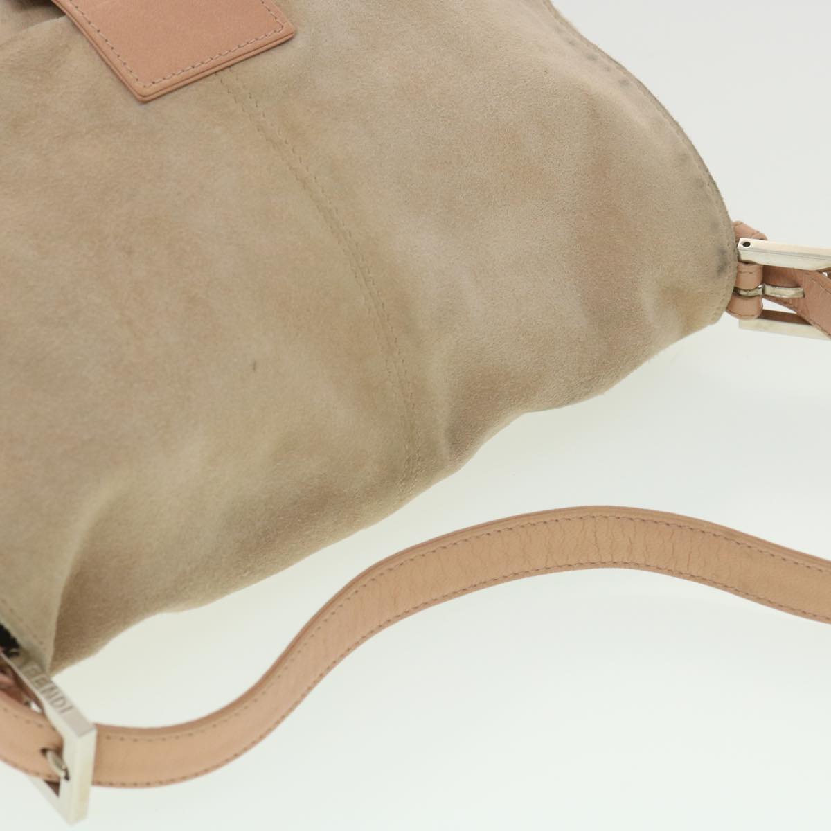 FENDI Mamma Baguette Shoulder Bag Suede Beige yk6145B
