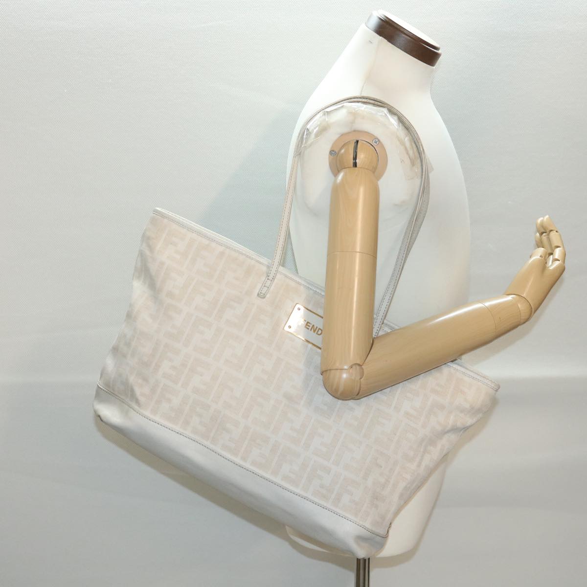 FENDI Zucca Canvas Tote Bag White 8BH185-HKN-128-2550 yk6324