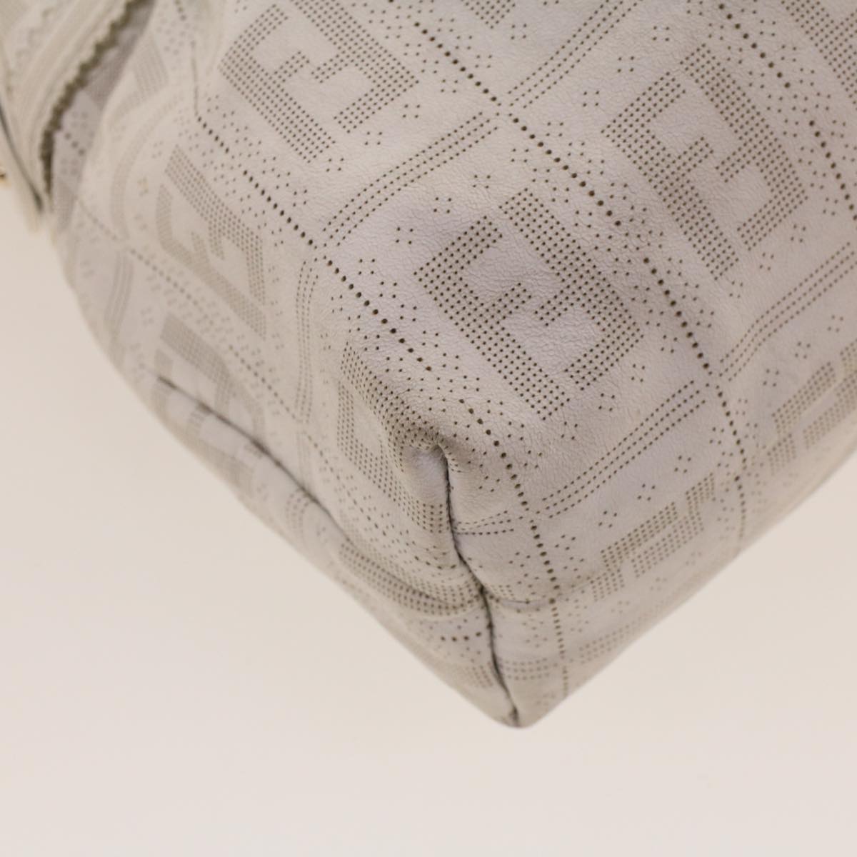 FENDI Punching Shoulder Bag Leather White 2241-8BR448-RM7-068 yk7008B