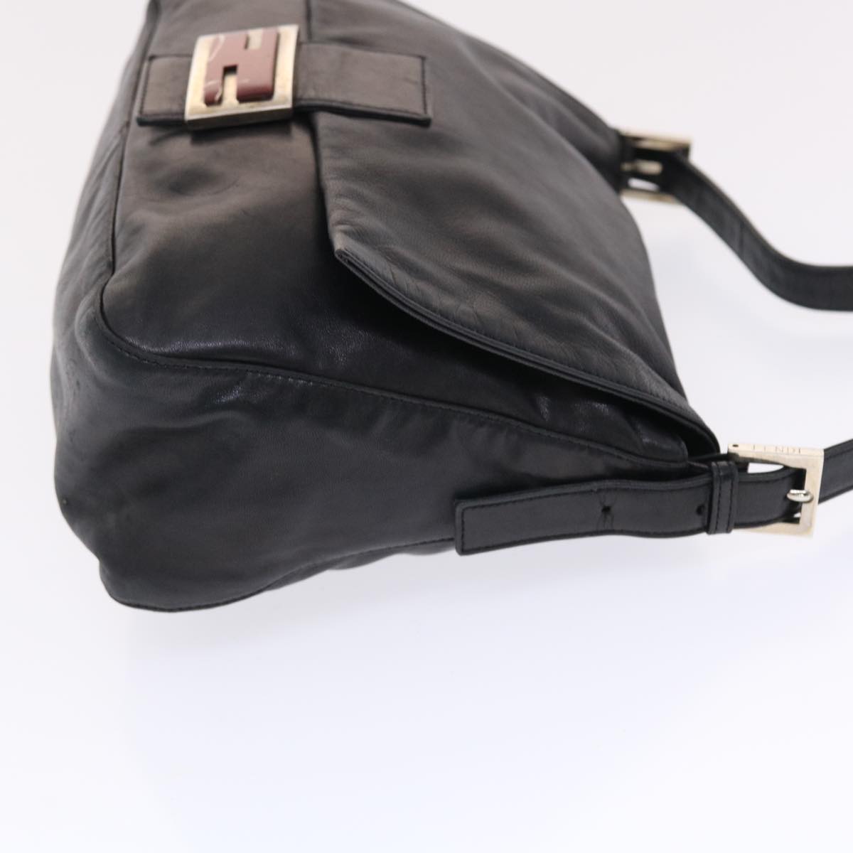 FENDI Mamma Baguette Shoulder Bag Leather Black yk8047