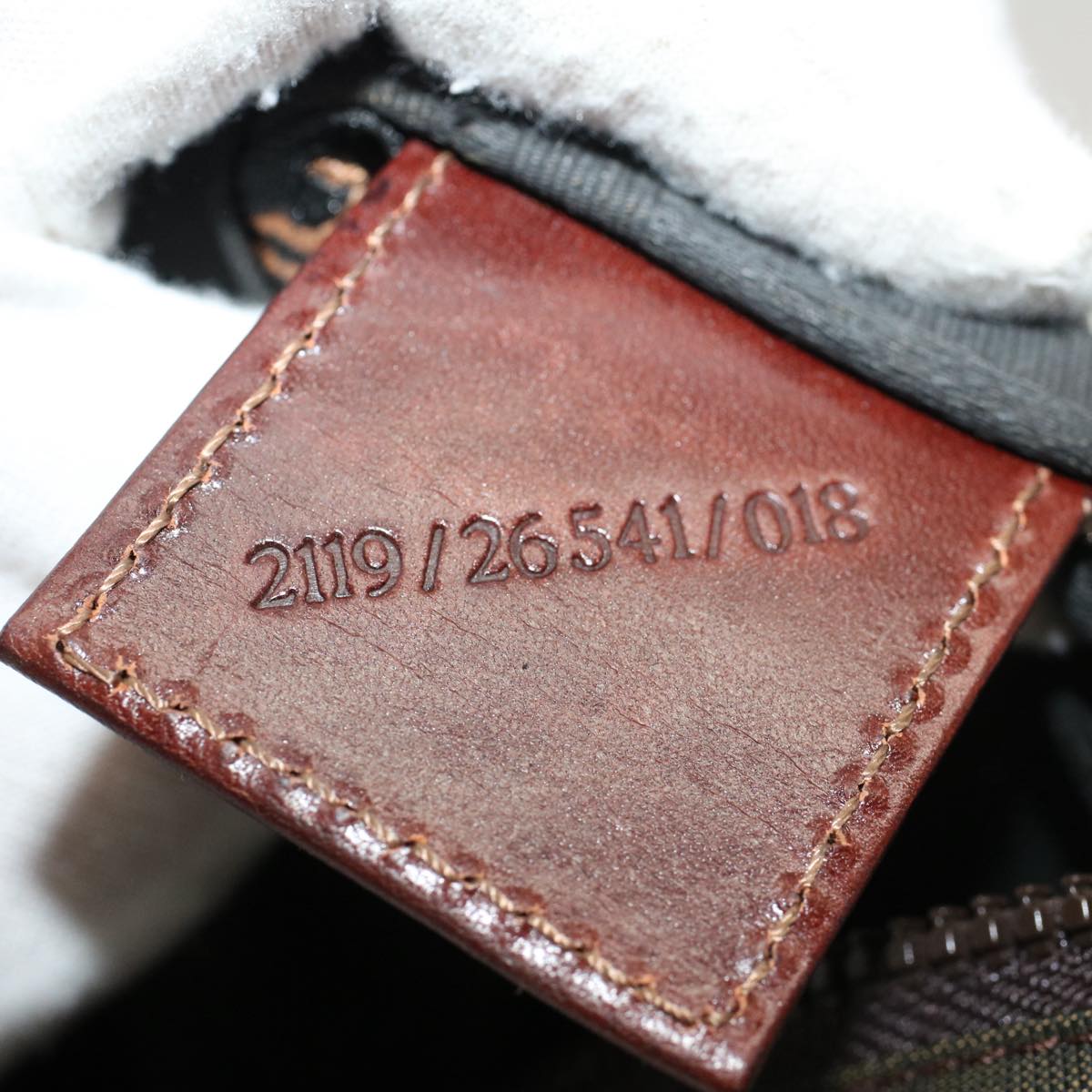 FENDI Zucca Canvas Hand Bag Brown Black yk8449