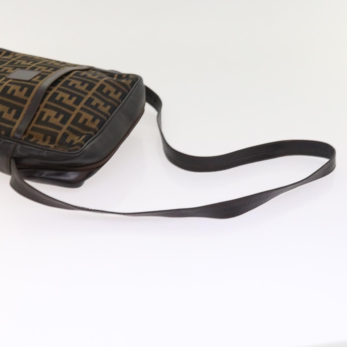 FENDI Zucca Canvas Shoulder Bag Vintage Brown yk8520