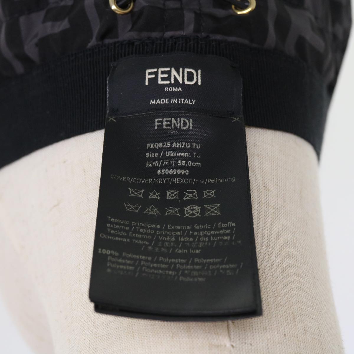FENDI Zucca Canvas Cap Cover Black yk8556