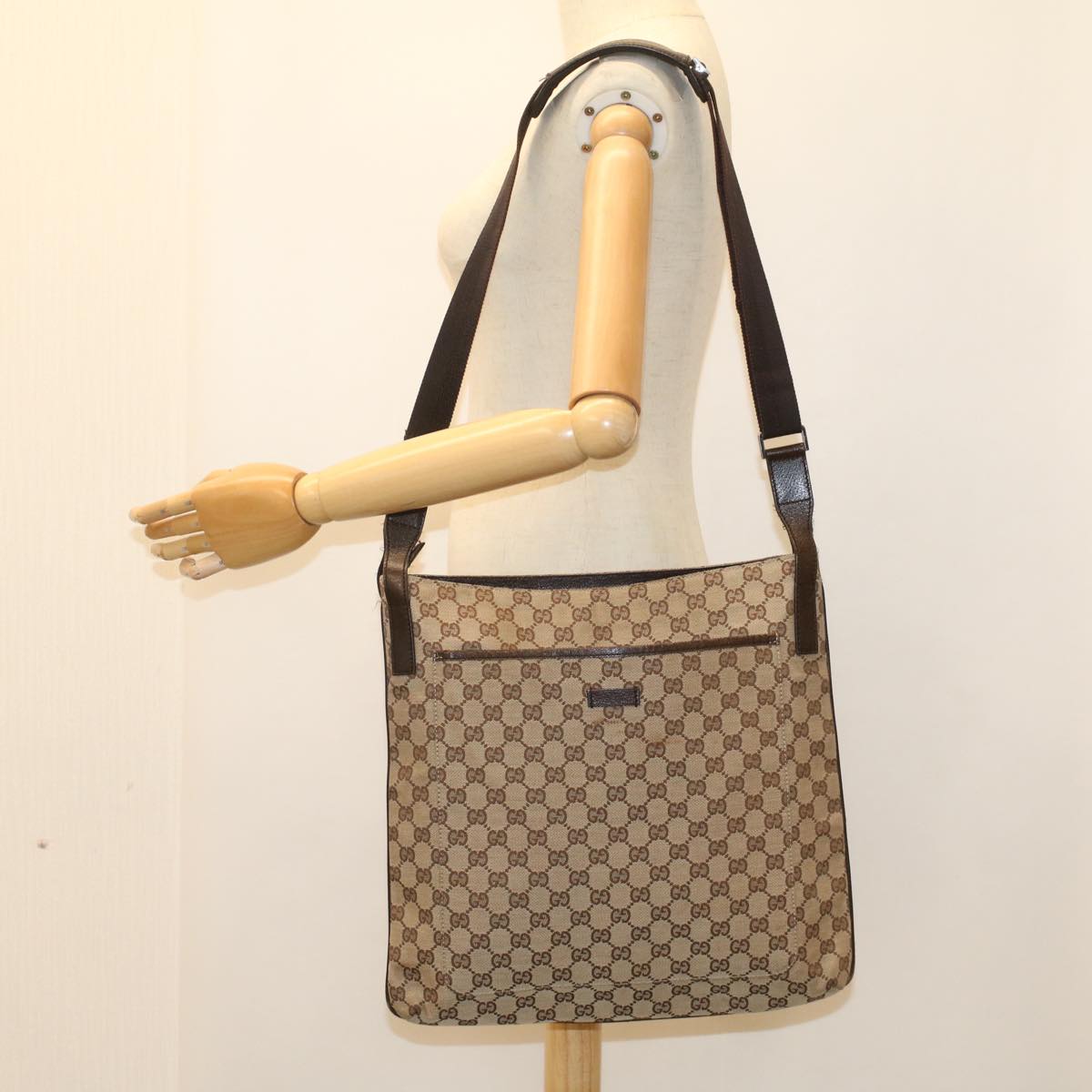 GUCCI GG Canvas Shoulder Bag Beige 122791 yk8575