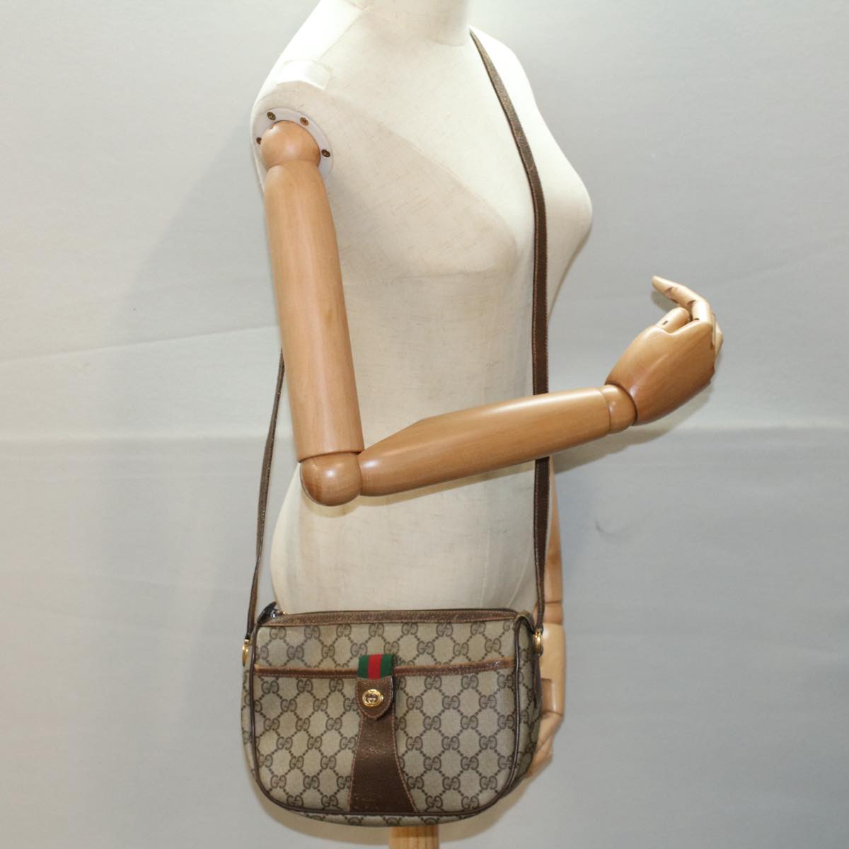 GUCCI GG Canvas Web Sherry Line Shoulder Bag Beige Red 89 02 032 yk8654