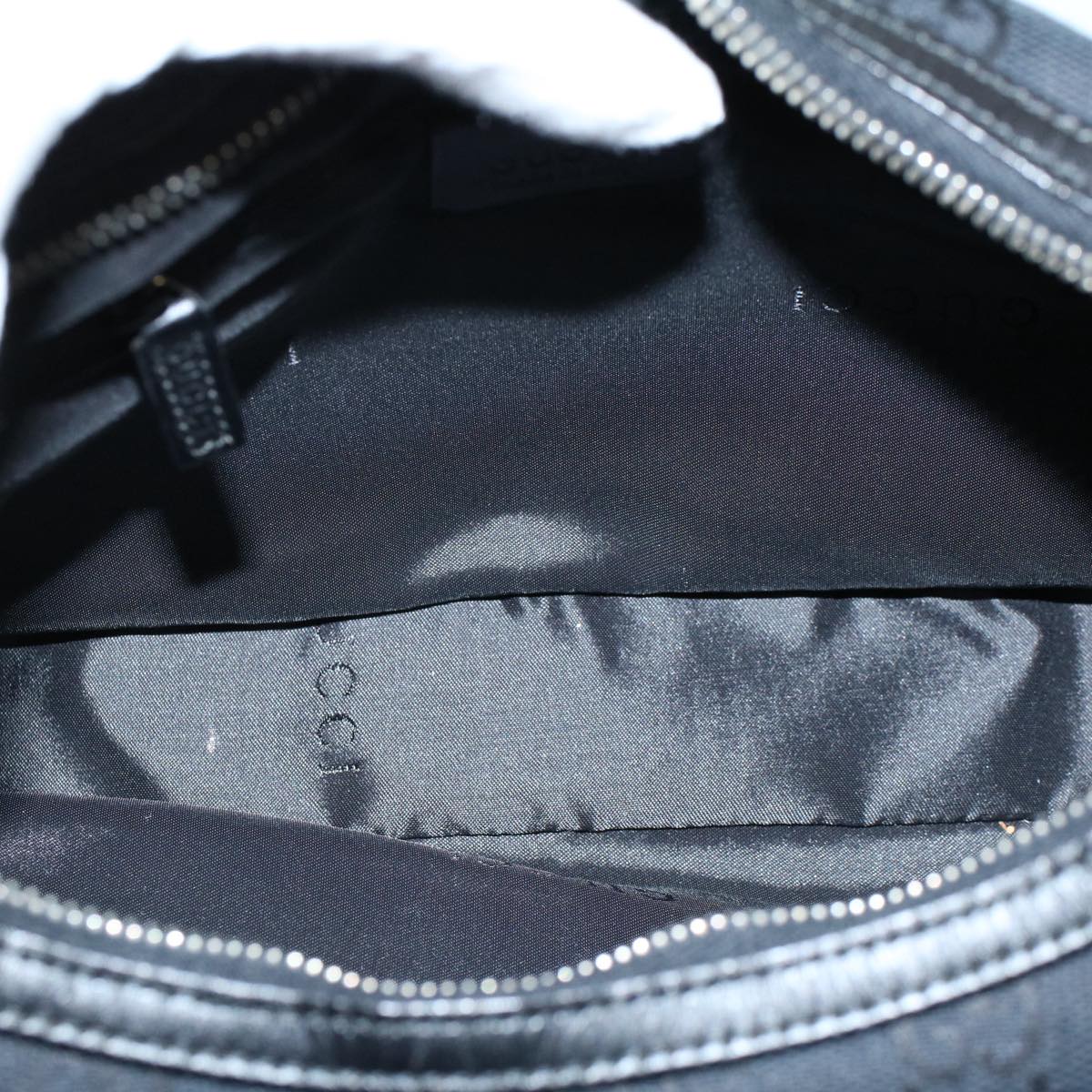 GUCCI GG Canvas Shoulder Bag Black 001 3812 yk8676