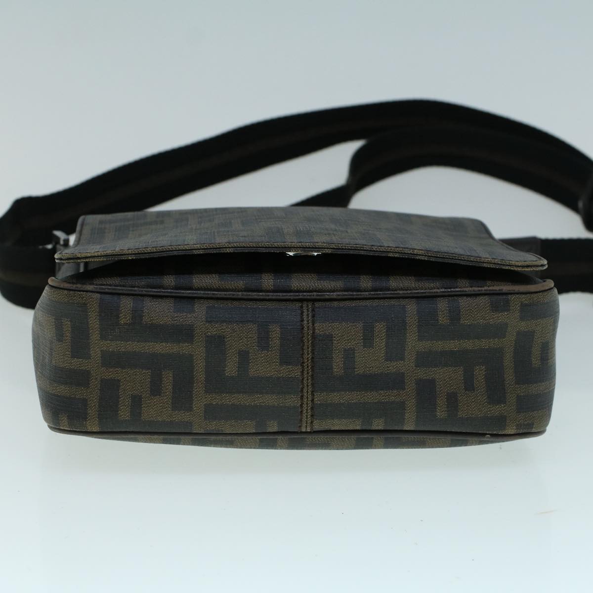 FENDI Zucca Canvas Shoulder Bag Black Brown yk9104