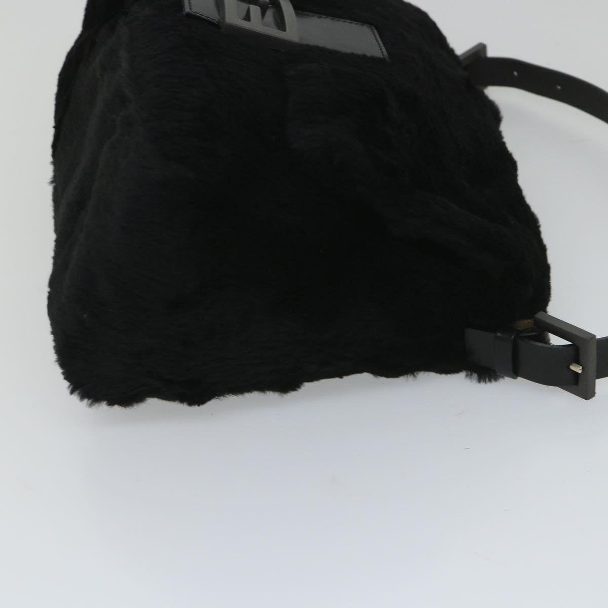 FENDI Mamma Baguette Shoulder Bag Fur Black yk9200