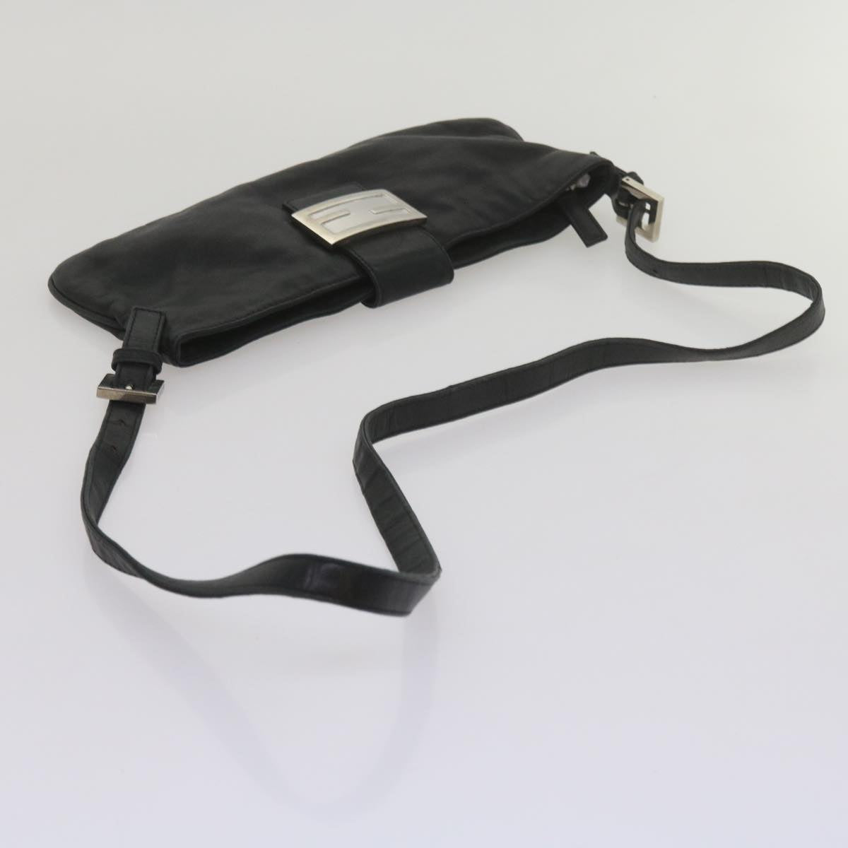 FENDI Shoulder Bag Leather Black 2354 26685 008 yk9728