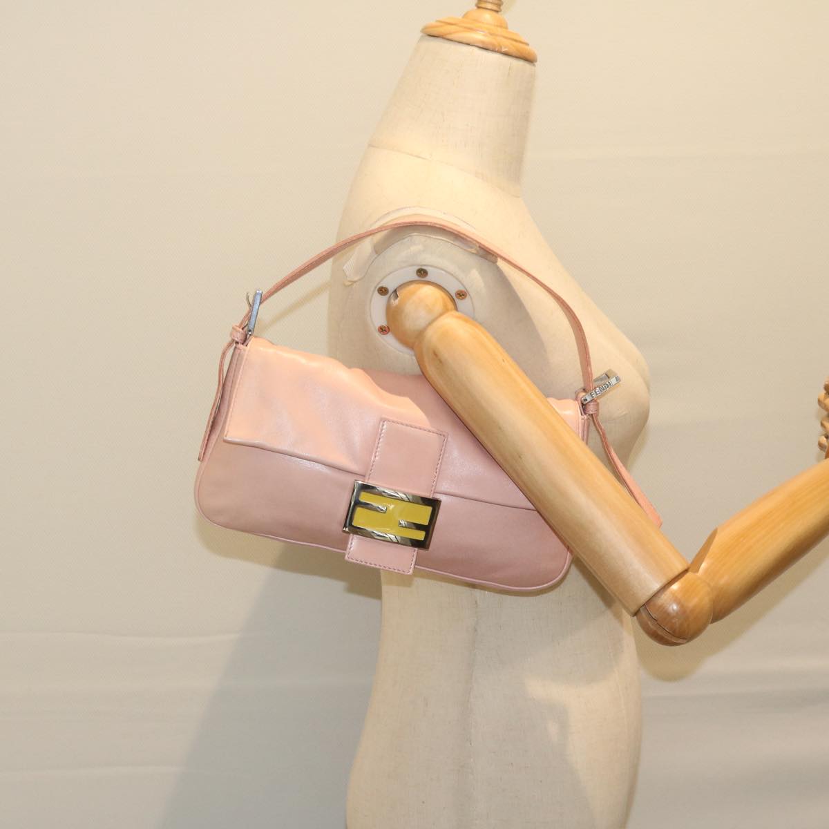FENDI Mamma Baguette Shoulder Bag Leather Pink 2354 26424 008 yk9887